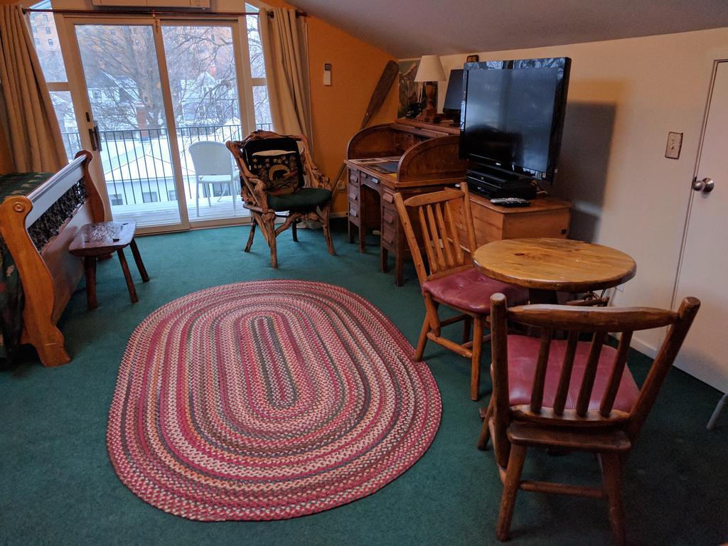Ann Arbor Bed And Breakfast ภายนอก รูปภาพ